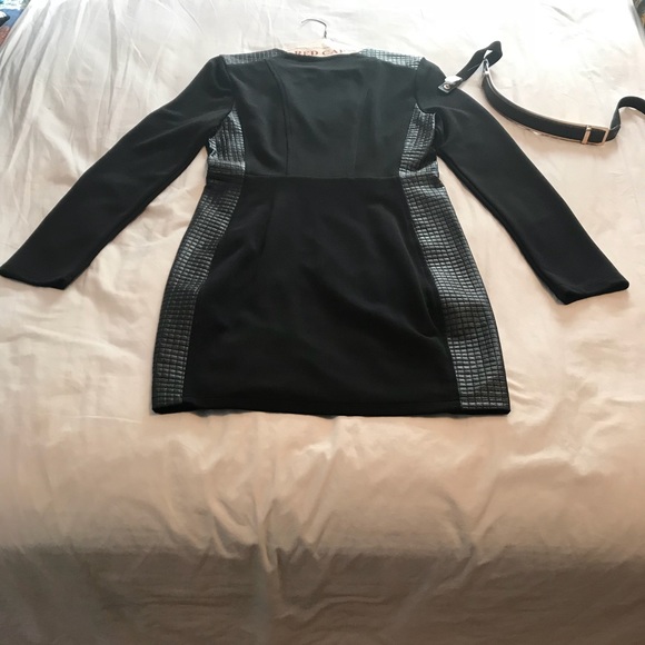 Dress - Picture 2 of 4